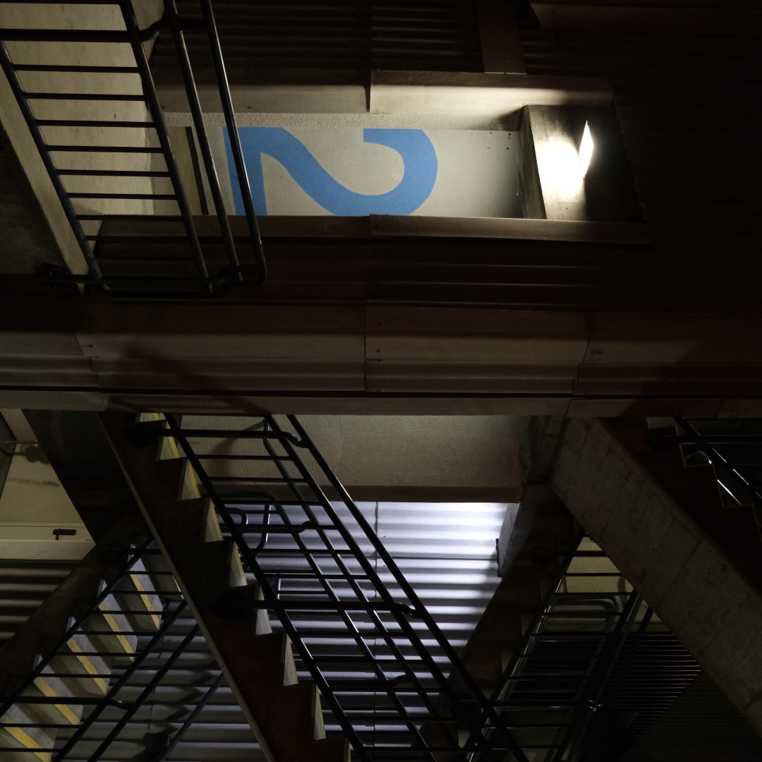 Tokyo staircase geometry
